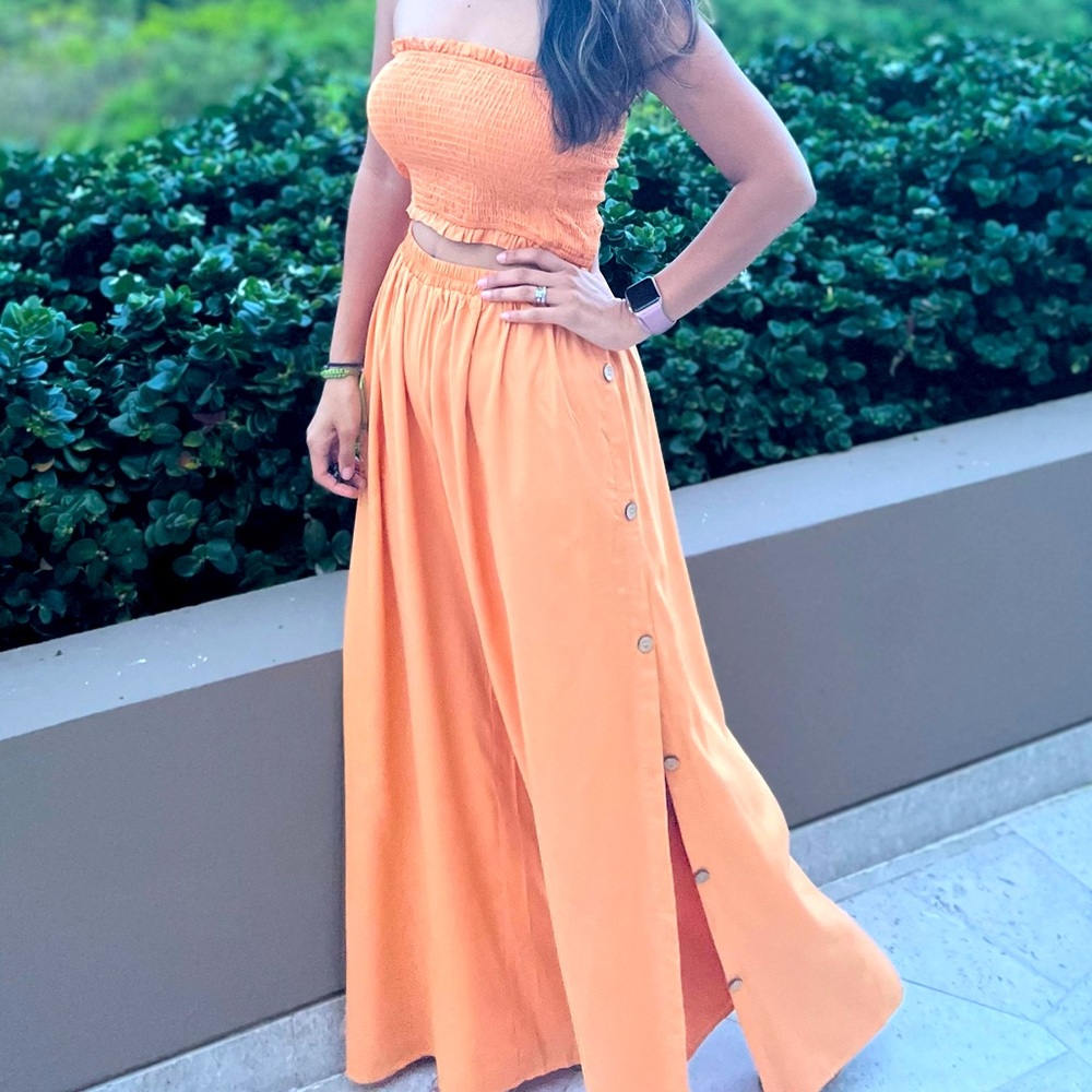 Lulu’s matching set, tube top and wide legged pants